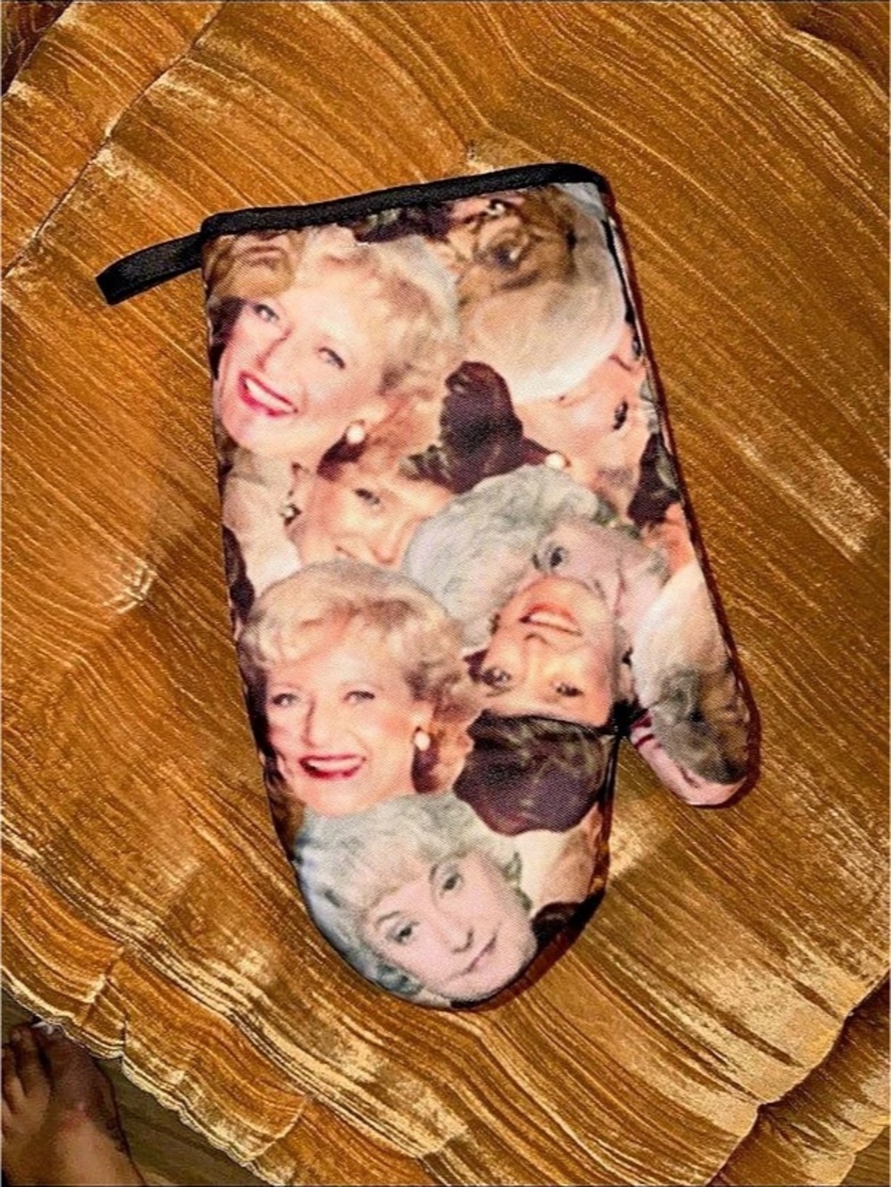 Printed Face Gloves - Black & Multicolor